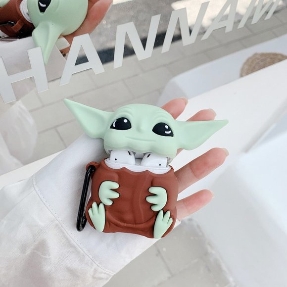 Baby Yoda Airpod Gen 1 and 2 Silicone Case - Picture 6 of 6